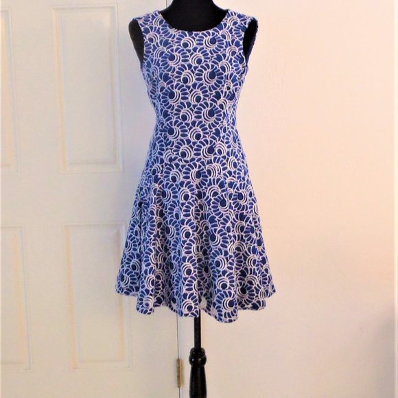 Tommy Hilfiger Dresses & Skirts - Tommy Hilfiger Sleeveless Dress - Size 2 - EUC